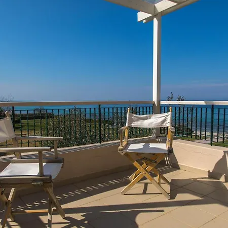 Azalea - Beachfront, 4bdrms, 4 Baths, View Villa Pefkochori