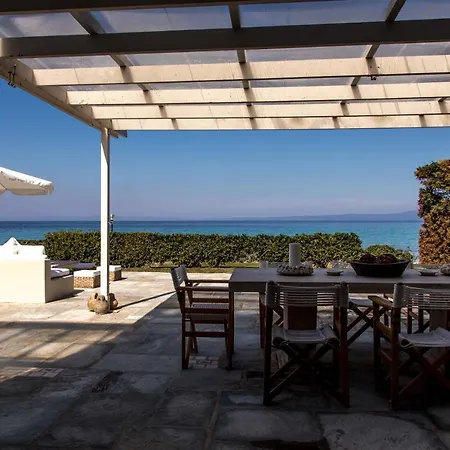 Azalea - Beachfront, 4bdrms, 4 Baths, View Villa *