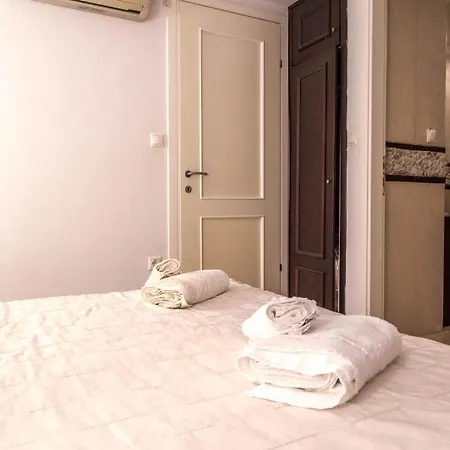 Villa Azalea - Beachfront, 4bdrms, 4 Baths, View Pefkochori