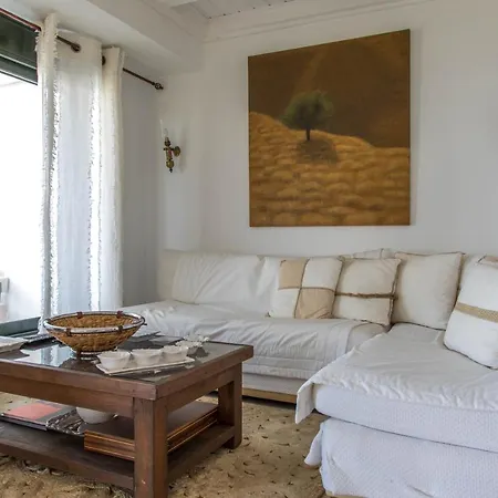 Azalea - Beachfront, 4bdrms, 4 Baths, View Villa