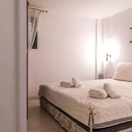 Villa Azalea - Beachfront, 4bdrms, 4 Baths, View Pefkochori