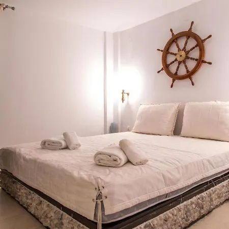 Azalea - Beachfront, 4bdrms, 4 Baths, View Villa Pefkochori