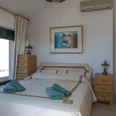 别墅 Azalea - Beachfront, 4bdrms, 4 Baths, View 佩科霍里